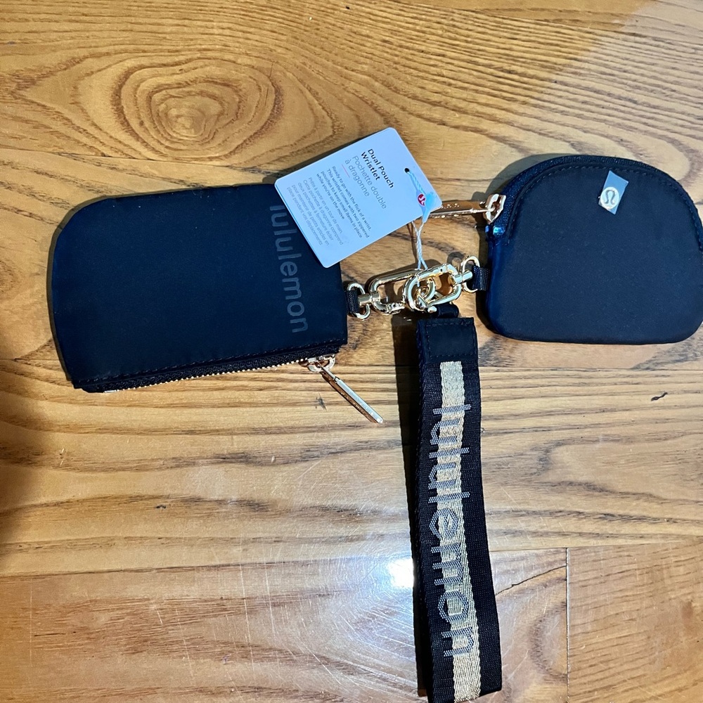 Lululemon dual pouch wristlet black gold brand new